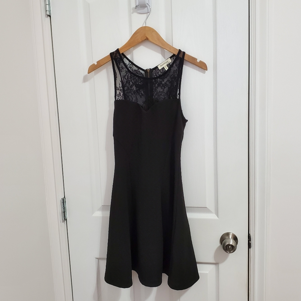 Monteau Romantic Heart shaped Lace Dress